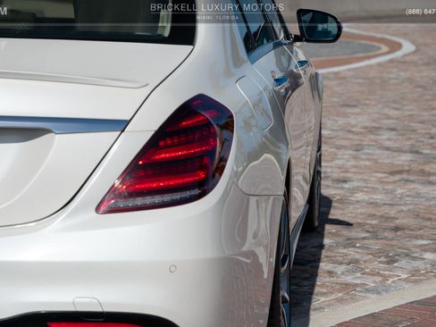 Used 2019 Mercedes-Benz S 560 Sedan image 54