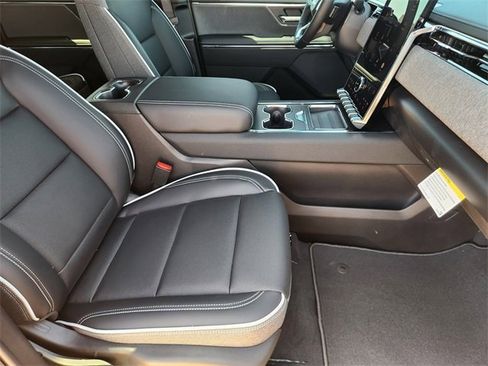 New 2026 GMC Sierra EV Elevation image 11