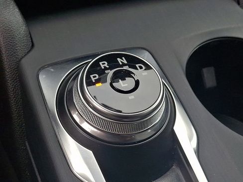 Used 2020 Ford Escape SE image 14