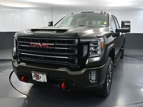 Used 2022 GMC Sierra 2500 AT4 w/ AT4 Premium Plus Package AWD/4WD image 13