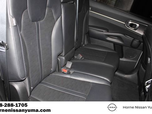 Used 2025 Kia Sorento S w/ Panoramic Sunroof Package FWD image 7