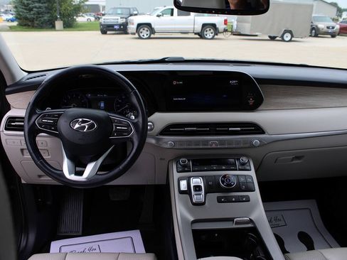 Used 2022 Hyundai Palisade SEL w/ Premium Package AWD/4WD image 12