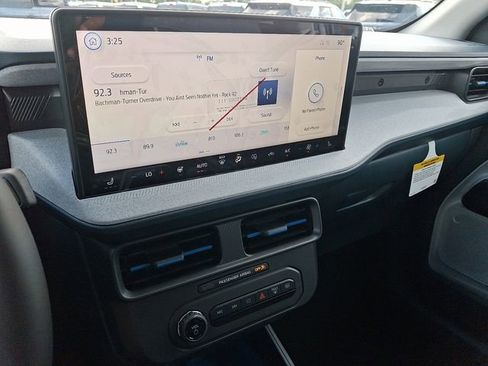 New 2025 Ford Maverick XLT w/ XLT Luxury Package image 16