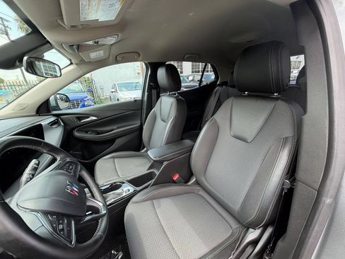 Used 2025 Buick Encore GX Preferred FWD image 28