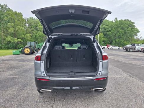 Used 2024 Buick Enclave Premium AWD/4WD image 16