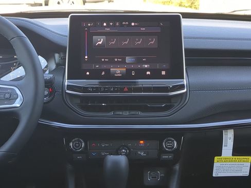 New 2026 Jeep Compass Latitude image 16