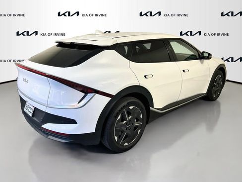 Certified 2025 Kia EV6 Light RWD image 9