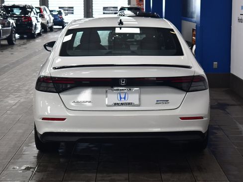 Used 2024 Honda Accord Sport image 7