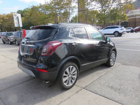 Used 2019 Buick Encore Preferred image 3