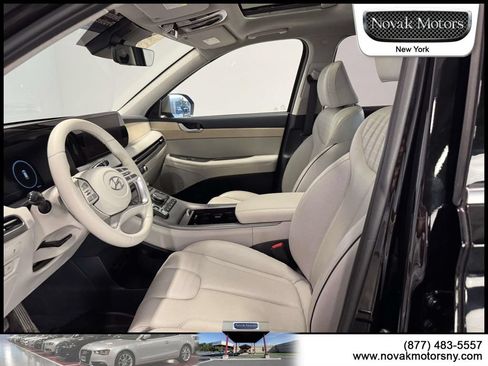 Used 2023 Hyundai Palisade Limited AWD/4WD image 11