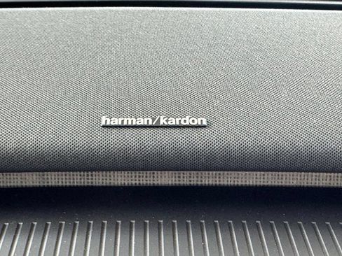 Certified 2025 Volvo EX30 Ultra AWD/4WD image 23