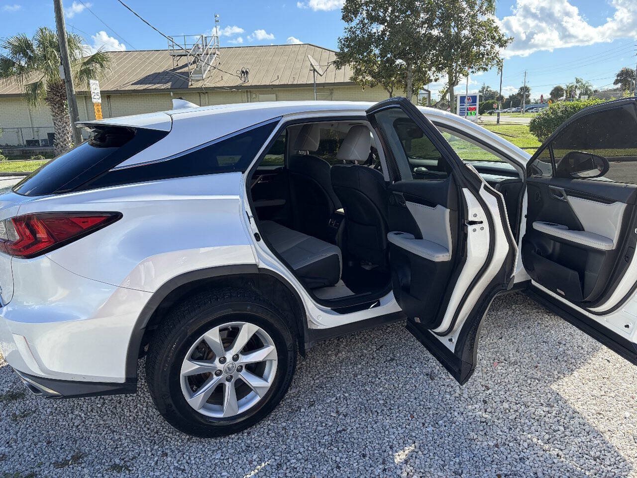 Used 2017 Lexus RX 350 AWD w/ Accessory Package image 41