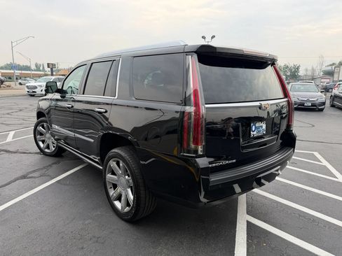 Used 2019 Cadillac Escalade Premium Luxury AWD/4WD image 5