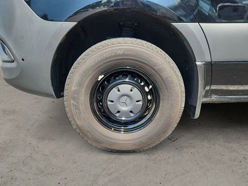 Used 2024 Mercedes-Benz Sprinter 144 Cargo image 14