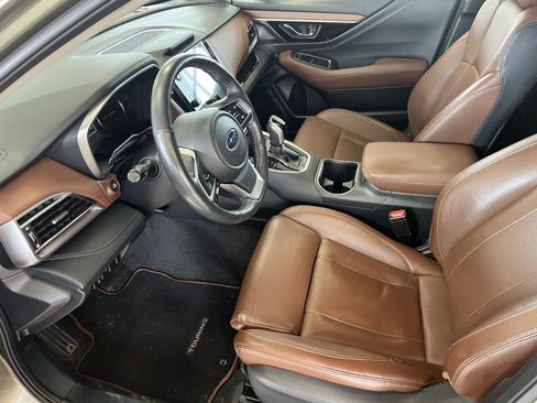 Used 2021 Subaru Outback Touring AWD/4WD image 18