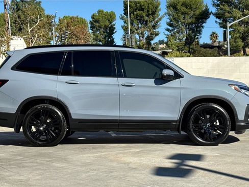 Certified 2022 Honda Pilot Black Edition image 6