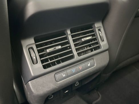 Certified 2025 Land Rover Range Rover Evoque S image 29