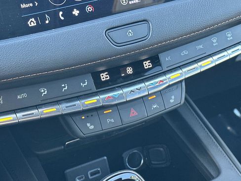 Certified 2023 Cadillac XT4 Sport w/ Technology Package image 29