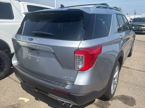 Used 2023 Ford Explorer Platinum w/ Technology Package AWD/4WD image 21