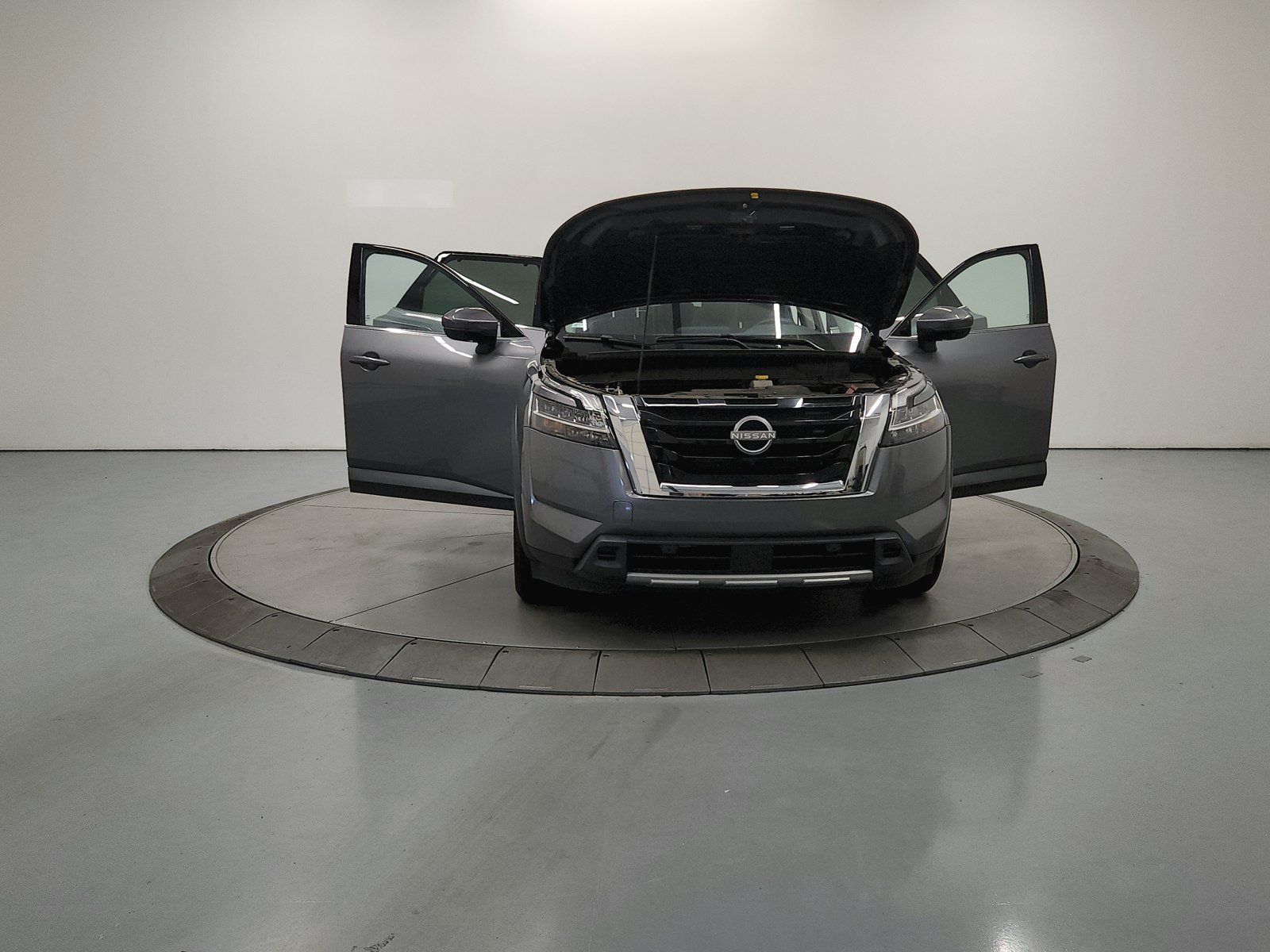 Used 2024 Nissan Pathfinder SL FWD image 11