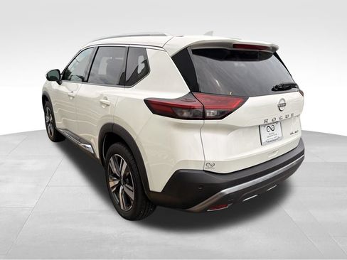 Used 2023 Nissan Rogue SL AWD/4WD image 5