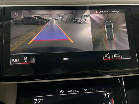 Used 2022 Audi e-tron Premium Plus w/ Premium Plus Package image 25