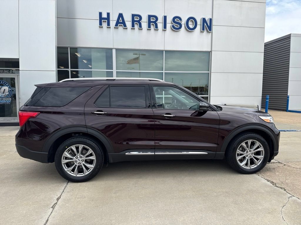 Used 2023 Ford Explorer Limited w/ Equipment Group 301A AWD/4WD image 4