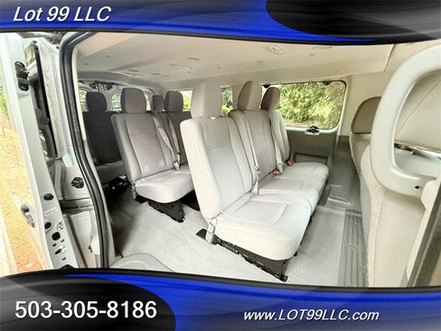 Used 2021 Nissan NV 3500 SV RWD image 17