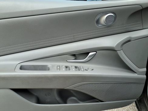 Used 2024 Hyundai Elantra SEL FWD image 15