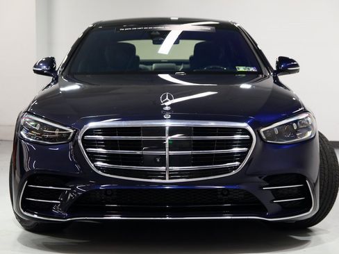 Used 2022 Mercedes-Benz S 580 S 580 image 3