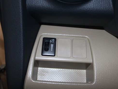 Used 2012 Toyota RAV4 FWD w/ Value Pkg image 9