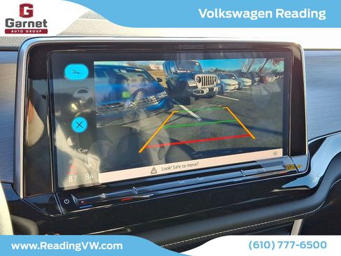 Used 2025 Volkswagen Atlas Cross Sport SE image 13