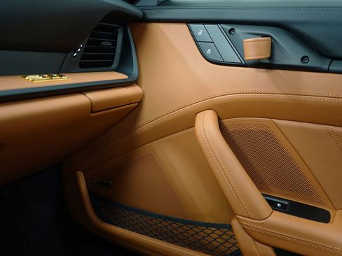 Used 2024 Porsche 911 GT3 RS image 23