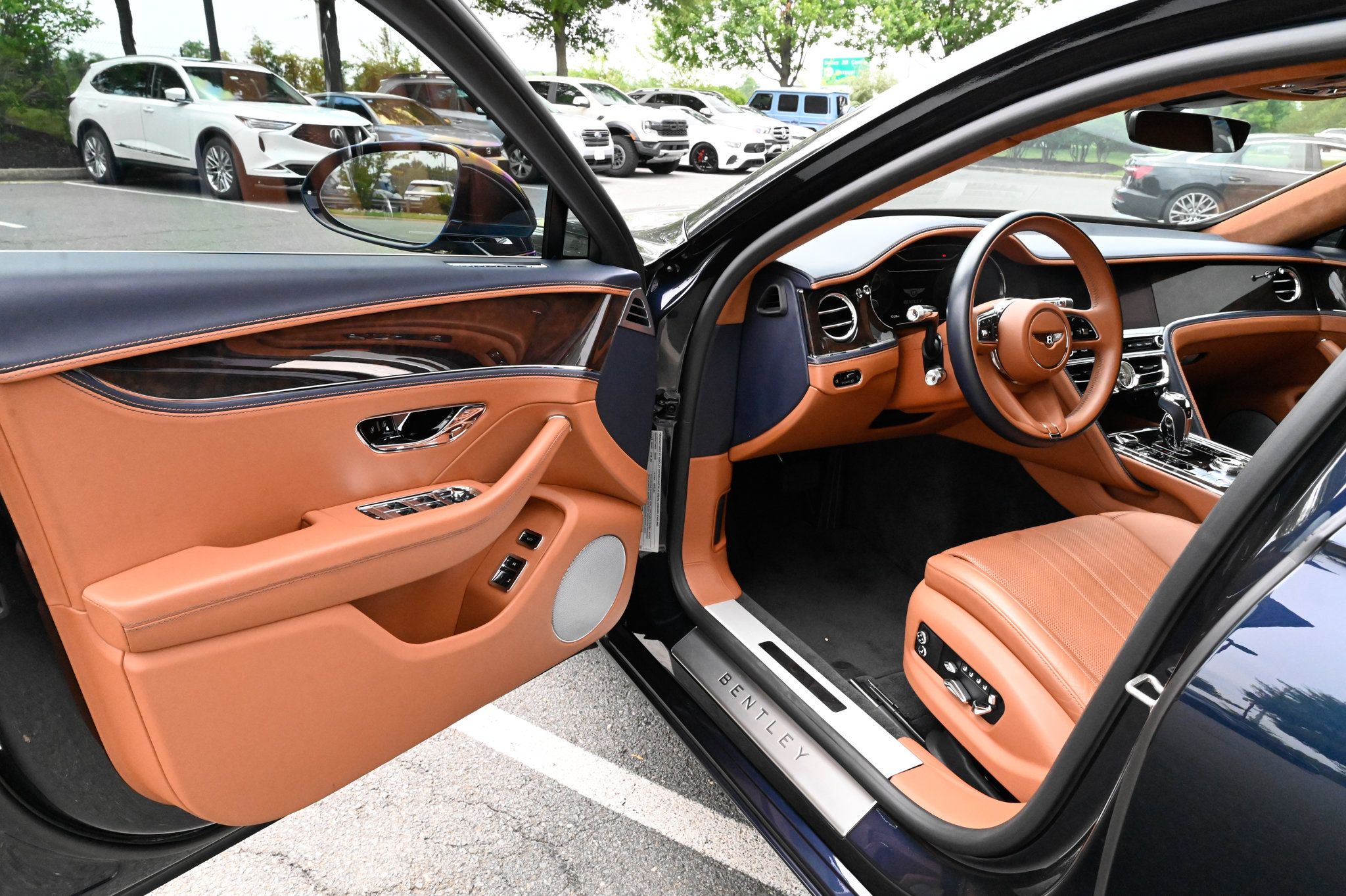 Used 2022 Bentley Flying Spur V8 AWD/4WD image 15