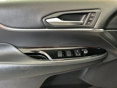 Used 2021 Toyota Mirai RWD image 11