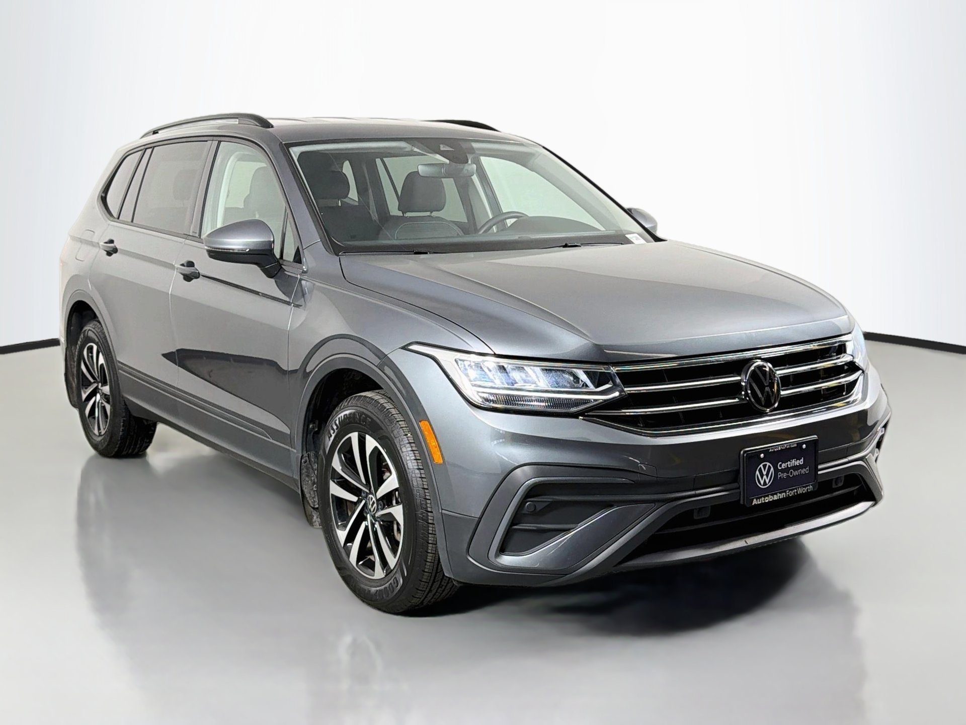 Certified 2023 Volkswagen Tiguan S FWD image 3