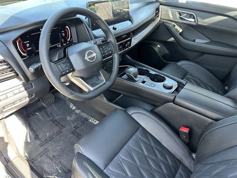 New 2026 Nissan Rogue Platinum w/ Platinum Premium Package image 20