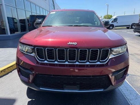 New 2026 Jeep Grand Cherokee Laredo AWD/4WD image 2