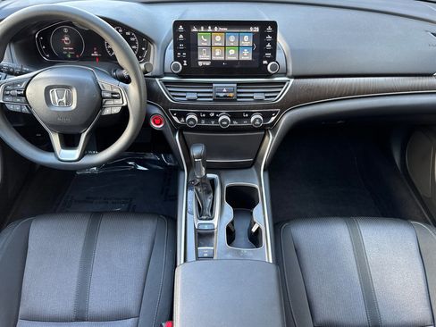 Used 2019 Honda Accord EX image 10