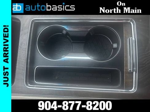 Used 2017 Lincoln Continental Select FWD image 26