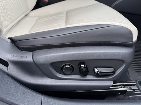 Used 2025 Lexus ES 350 Ultra Luxury image 41