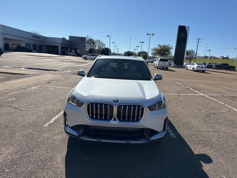 Certified 2023 BMW X1 xDrive28i w/ Premium Package image 2