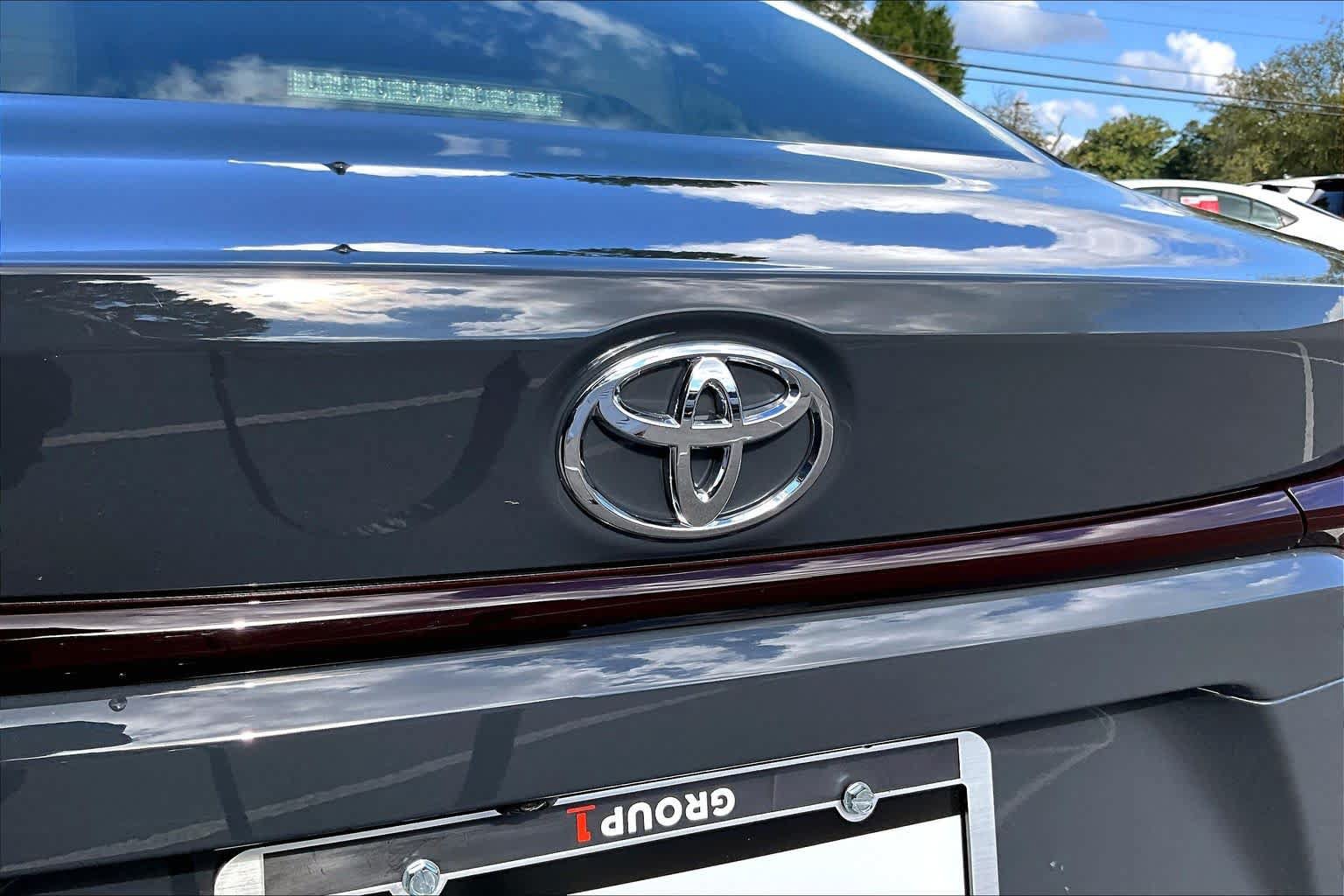 Used 2026 Toyota Corolla LE FWD image 31