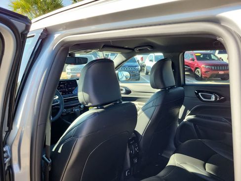 New 2026 Jeep Compass Latitude AWD/4WD image 20