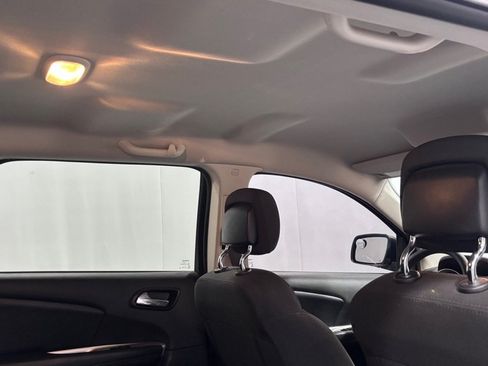 Used 2018 Dodge Journey SE w/ Blacktop Package FWD image 27