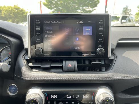 Used 2021 Toyota RAV4 XLE w/ Convenience Package AWD/4WD image 18