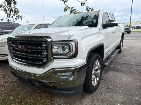 Used 2017 GMC Sierra 1500 SLT w/ SLT Premium Package AWD/4WD image 3