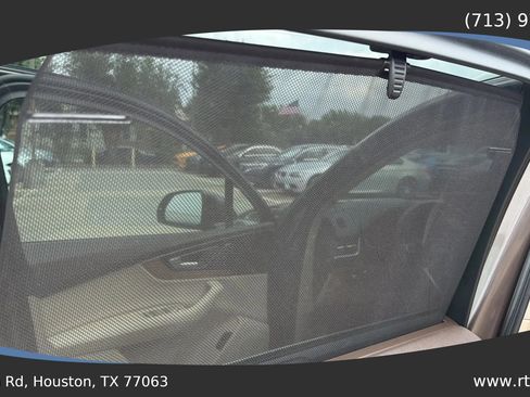 Used 2017 Audi Q7 3.0T Prestige image 28