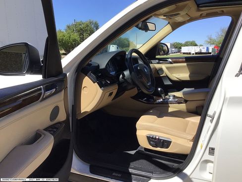 Used 2017 BMW X3 sDrive28i image 12