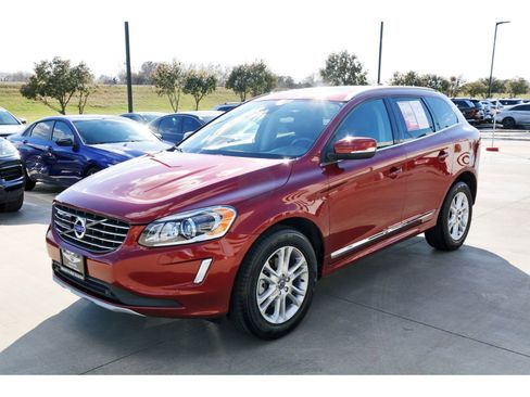 Used 2016 Volvo XC60 T5 Platinum image 3